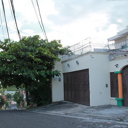 Hotel Casa Las Lomas Тегусигалпа Екстериор снимка