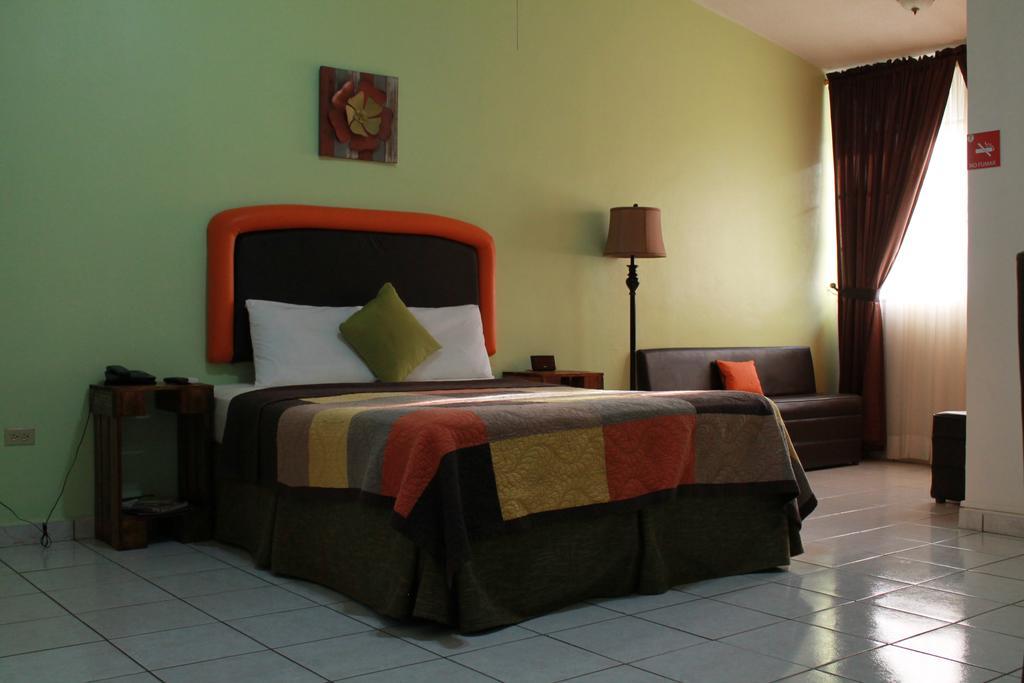Hotel Casa Las Lomas Тегусигалпа Екстериор снимка