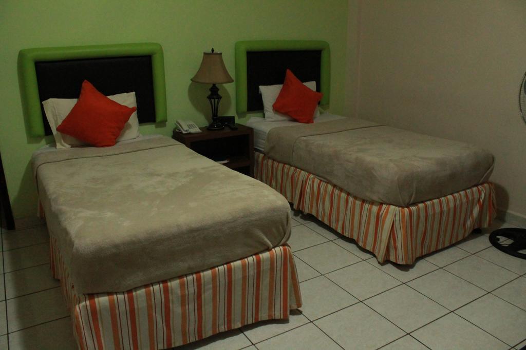 Hotel Casa Las Lomas Тегусигалпа Екстериор снимка