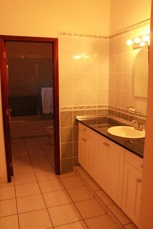 Hotel Casa Las Lomas Тегусигалпа Екстериор снимка